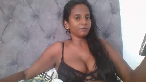 Snapshot of indianjasmin chatting on February 2, 2025, 12:46 pm priya online show from February 2, 2025, 12:46 pm