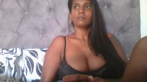 Snapshot of indianjasmin chatting on February 12, 2025, 5:37 am priya online show from February 12, 2025, 5:37 am