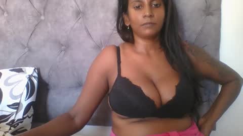 Snapshot of indianjasmin chatting on February 22, 2025, 7:12 am priya online show from February 22, 2025, 7:12 am