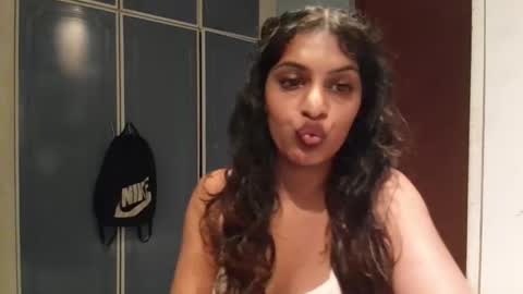 Snapshot of indianpandora chatting on September 21, 2025, 9:44 am indianpandora online show from September 21, 2025, 9:44 am