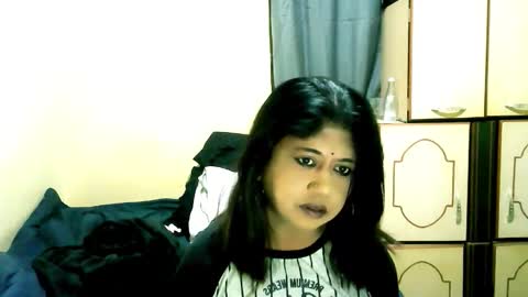 Snapshot of indianpleasures21 chatting on May 14, 2026, 2:18 am indianpleasures21 online show from May 14, 2026, 2:18 am