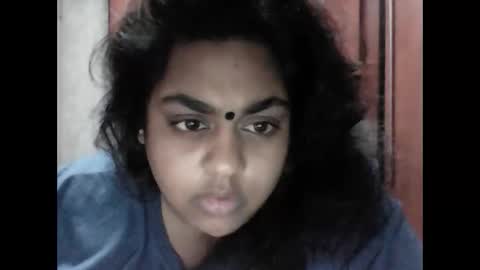 indianpooja1027 online show from September 13, 2025, 7:35 pm