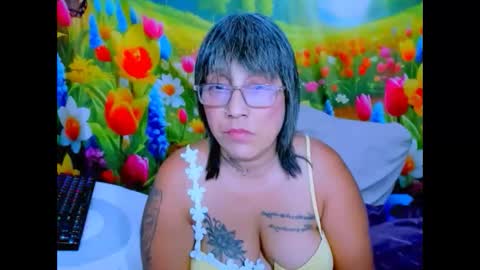indianroxy27 online show from June 7, 2026, 9:07 pm