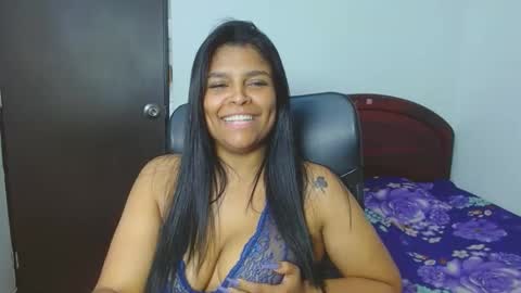 Snapshot of indica_18 chatting on December 4, 2024, 11:41 am Aleja vallejo online show from December 4, 2024, 11:41 am