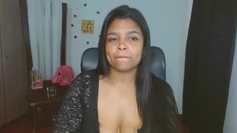 Snapshot of indica_18 chatting on September 30, 2025, 3:17 pm Aleja vallejo online show from September 30, 2025, 3:17 pm