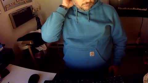 BroLOU online show from December 9, 2024, 1:18 am