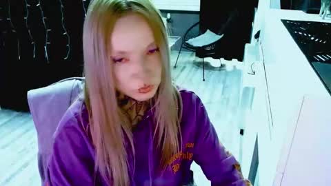 InesDesire online show from September 29, 2025, 3:39 pm