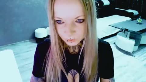 InesDesire online show from October 28, 2025, 8:18 am