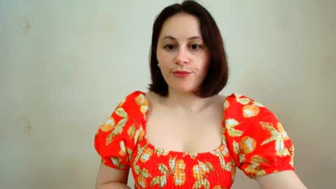 Snapshot of inessa_beauty chatting on May 7, 2026, 9:36 am Inessa online show from May 7, 2026, 9:36 am