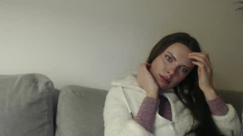 Snapshot of infinitiq45 chatting on February 22, 2025, 8:53 pm Sweet girl online show from February 22, 2025, 8:53 pm