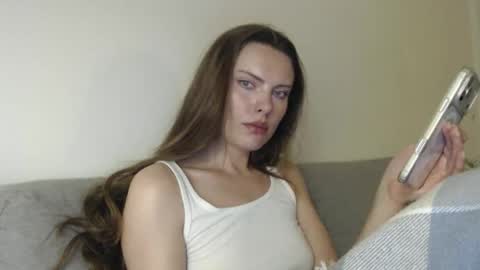 Sweet girl online show from April 11, 2026, 8:24 pm