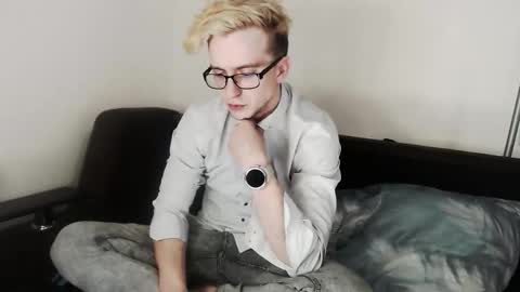 Snapshot of infinity_of_love chatting on December 3, 2025, 2:30 am Jeremy online show from December 3, 2025, 2:30 am