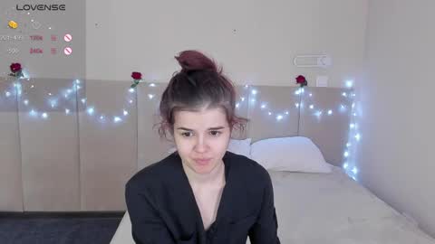 infinity_ti online show from April 21, 2026, 2:04 am