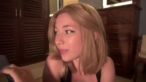 Snapshot of infinitysoul_ chatting on March 4, 2025, 5:03 pm Alexa.. Inst Fansly infinitysoul online show from March 4, 2025, 5:03 pm