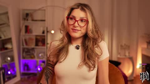 Snapshot of informal_ chatting on February 24, 2026, 11:47 pm MAL --- online show from February 24, 2026, 11:47 pm