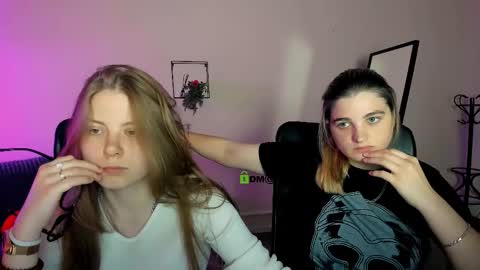 inga_gree online show from September 24, 2025, 7:39 pm