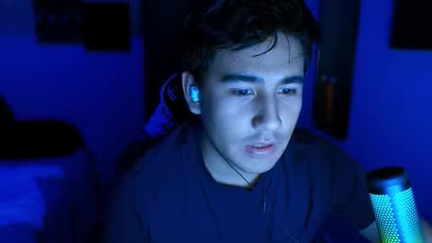 Iagust  online show from April 12, 2026, 7:24 am