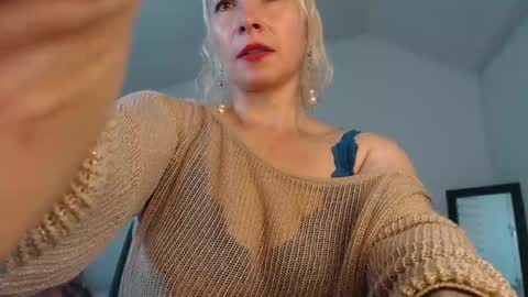 Snapshot of ingridbergman chatting on December 27, 2024, 11:28 am online show from December 27, 2024, 11:28 am