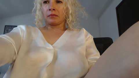 Snapshot of ingridbergman chatting on January 23, 2025, 4:48 pm online show from January 23, 2025, 4:48 pm