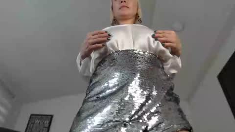 Snapshot of ingridbergman chatting on February 24, 2025, 1:31 pm online show from February 24, 2025, 1:31 pm