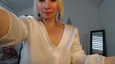 Snapshot of ingridbergman chatting on February 24, 2025, 7:41 pm online show from February 24, 2025, 7:41 pm