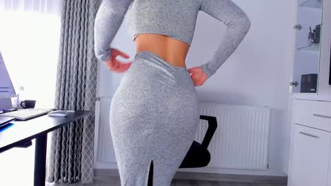 Ingrid online show from February 7, 2025, 8:22 am