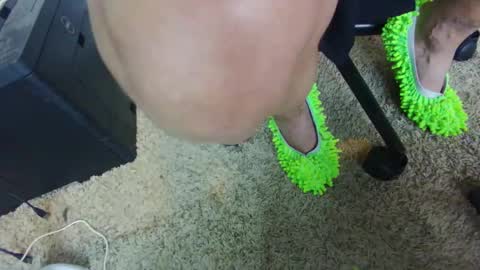 Hanging Out online show from October 8, 2025, 11:08 am