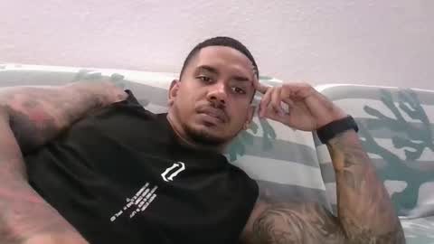 Snapshot of inkcouple27 chatting on January 15, 2026, 7:28 pm inkcouple27 online show from January 15, 2026, 7:28 pm