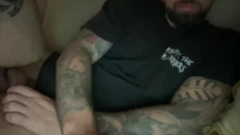 Snapshot of inktyler chatting on December 16, 2024, 4:02 am inktyler online show from December 16, 2024, 4:02 am