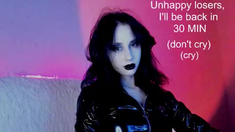 Venera  online show from October 17, 2025, 3:03 pm