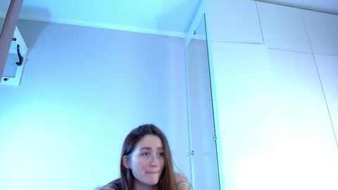 Lina online show from February 18, 2025, 2:59 pm