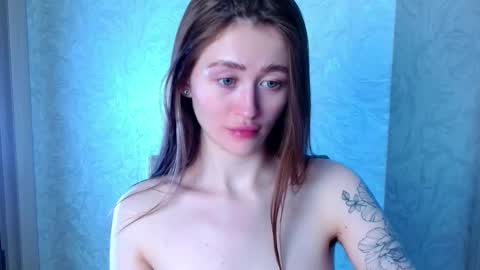 Lina online show from February 24, 2025, 9:52 pm