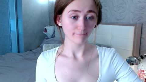 Lina online show from March 5, 2025, 2:01 pm