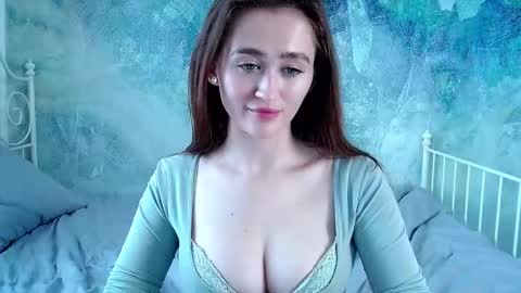 Lina online show from March 24, 2026, 11:26 am