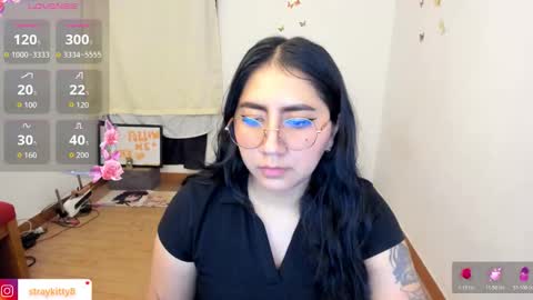 Luna        online show from March 16, 2026, 11:31 pm