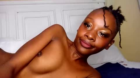 Snapshot of innocentcuteface chatting on December 22, 2025, 6:21 am Amber online show from December 22, 2025, 6:21 am