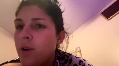 innocentlilsarah online show from November 11, 2025, 5:51 am