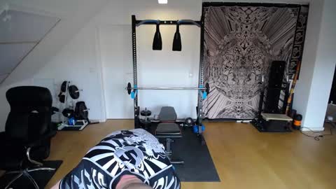 insanemaxxx online show from December 2, 2024, 9:35 am