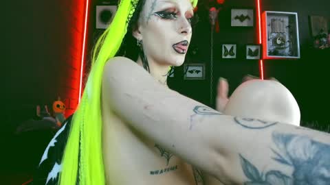   SANIA  online show from December 10, 2024, 7:54 pm