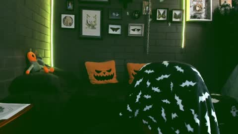   SANIA  online show from January 29, 2025, 9:17 pm