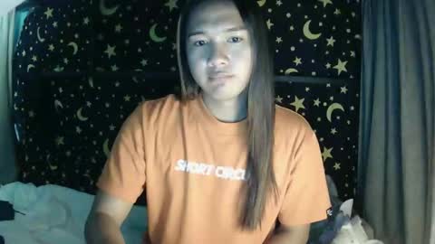 Snapshot of insulting_whoreifica chatting on December 31, 2024, 1:15 am MAXINE online show from December 31, 2024, 1:15 am