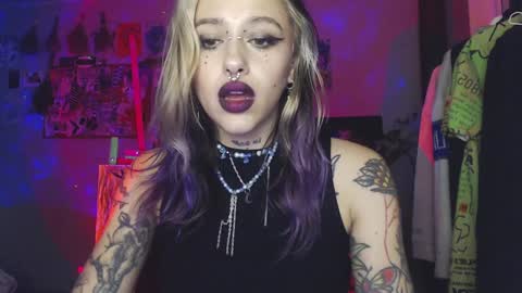 Insunnity666 online show from December 12, 2024, 10:31 pm