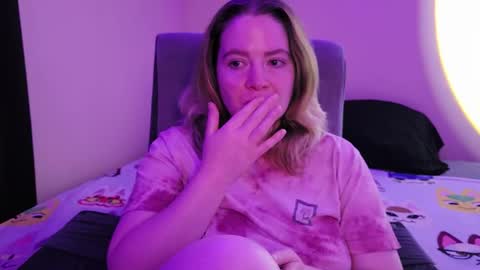 Faye online show from November 27, 2025, 3:41 am