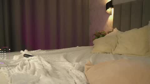 Ellie online show from April 11, 2026, 7:45 am