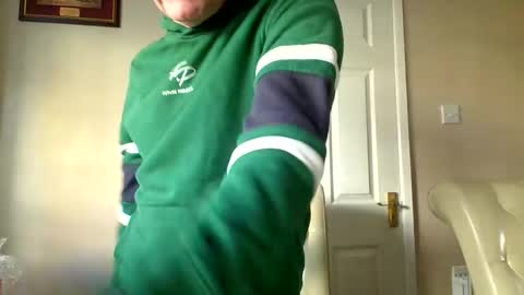 inthemood63 online show from October 22, 2025, 2:50 pm