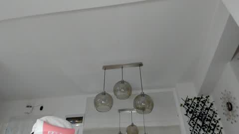 Ir s room online show from December 14, 2024, 5:07 am