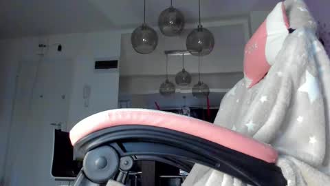 Ir s room online show from February 9, 2025, 3:34 pm