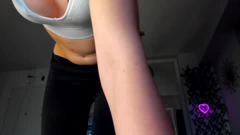 Ir s room online show from February 21, 2025, 3:43 pm