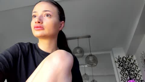 Ir s room online show from March 10, 2025, 5:33 am