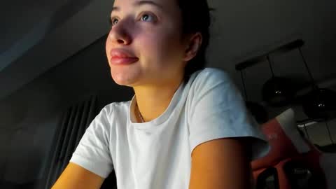 Ir s room online show from September 26, 2025, 4:49 am